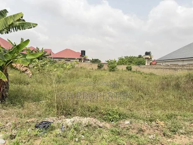 One Full Plot for Sale at Sokoban Ampaame. · Photo 1