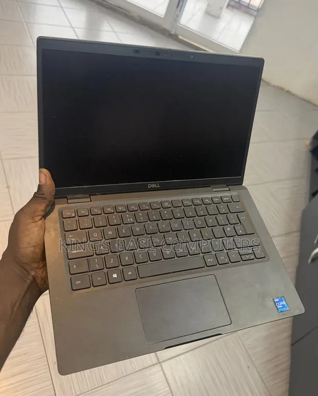 Laptop Dell Latitude 7320 16GB Intel Core i5 SSD 256GB · Photo 1