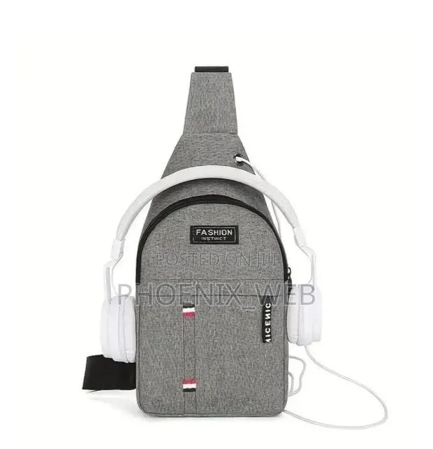 Unisex Fashtion Canvas Shoulder Chest Bag · Photo 1