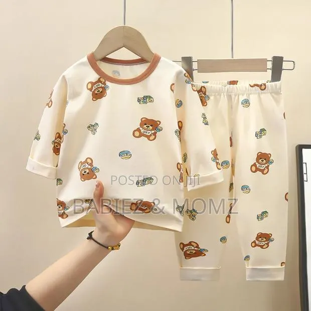 2-Piece Kids’ Pyjamas Set · Photo 1