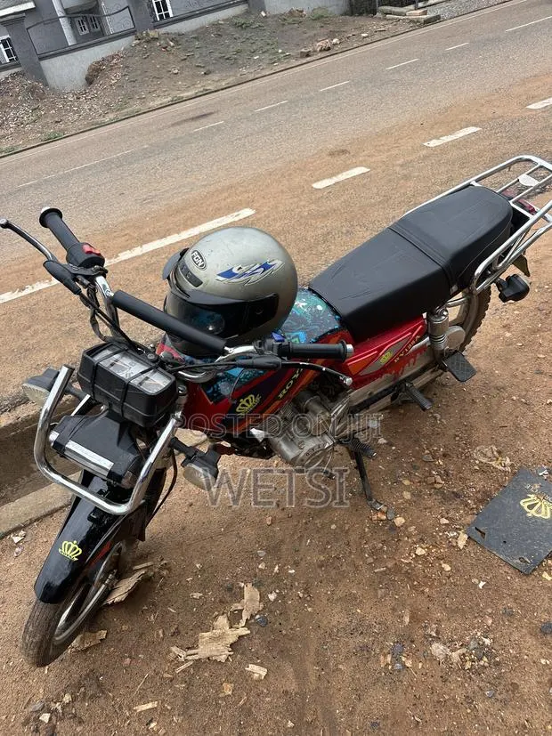Royal RY125 2024 Red · Photo 1