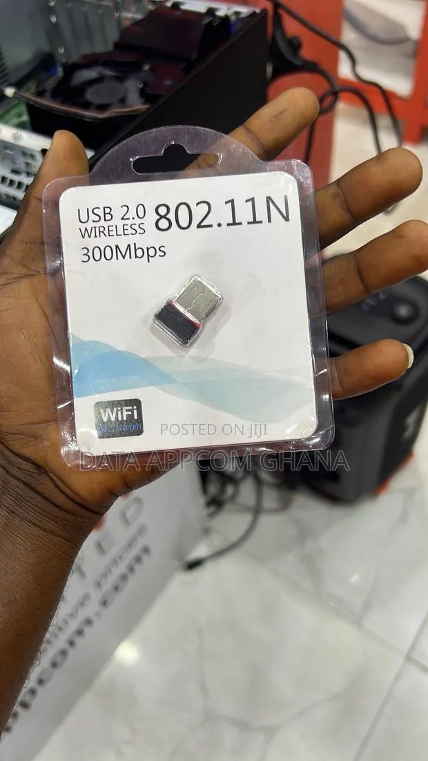 USB WiFi Adapter · Photo 1