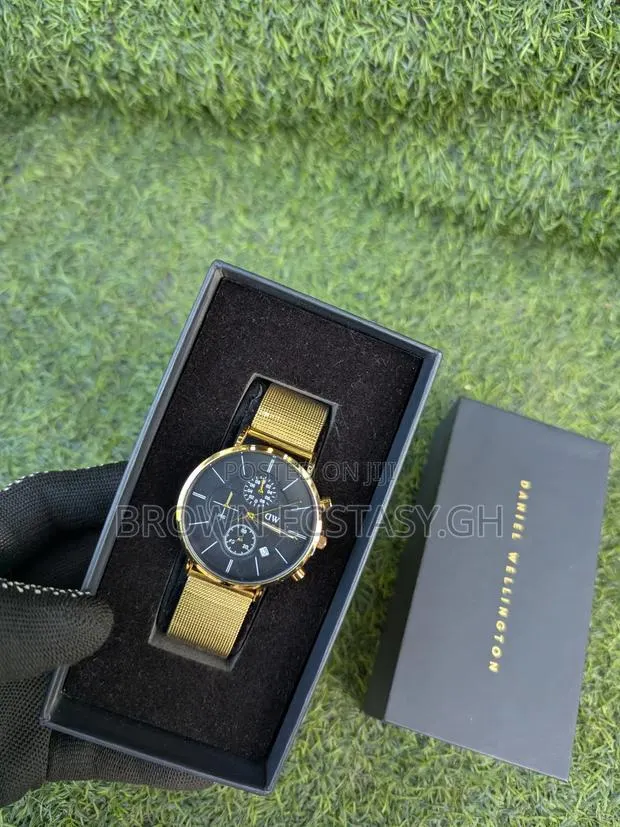 Daniel Wellington Chronographic Watch · Photo 1
