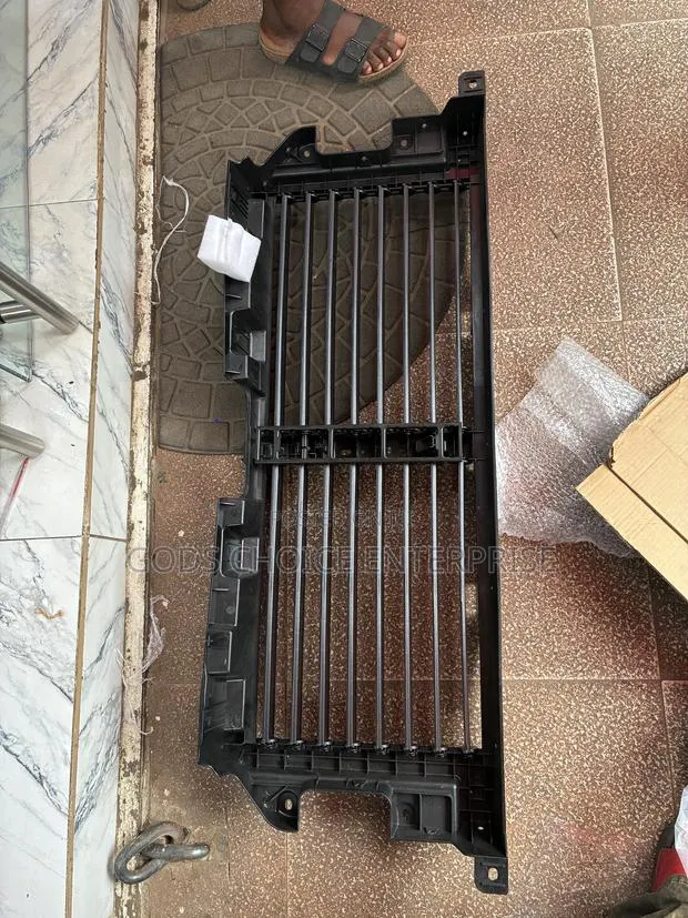 Ford F150 2024-2025-2026 Shatter Grill · Photo 1