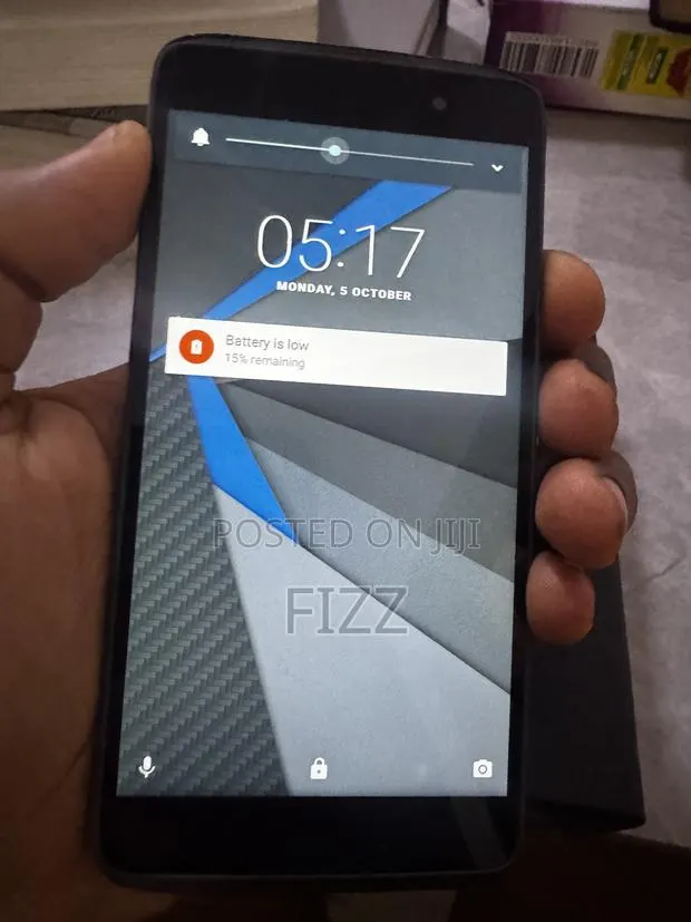 BlackBerry DTEK50 16 GB Black · Photo 1