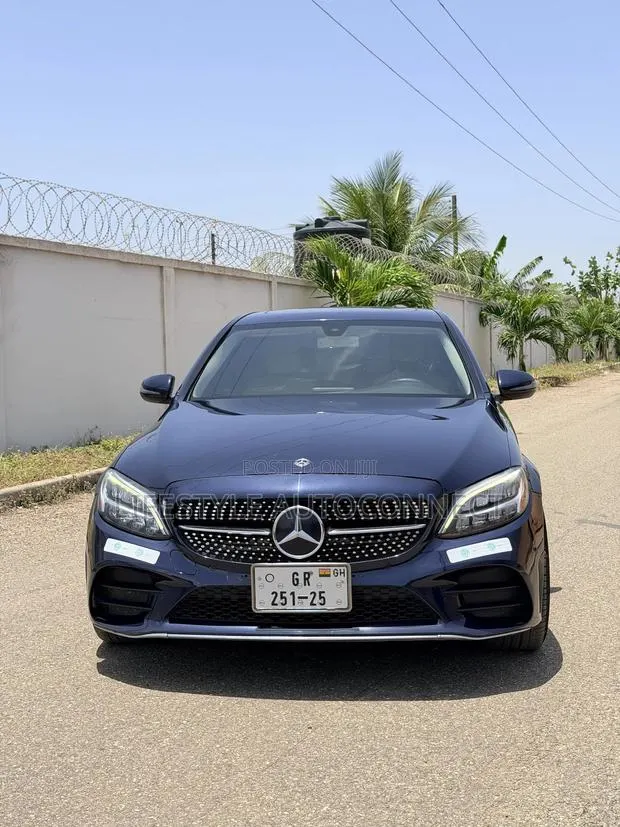 Mercedes-Benz C300 Base C300 AWD 4MATIC Coupe 2019 Blue · Photo 1