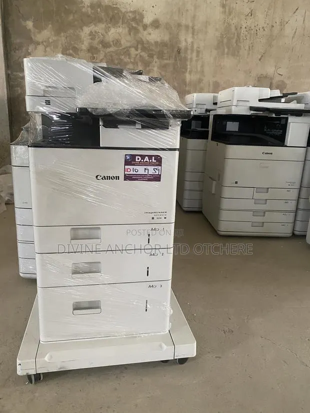 Canon IRAdv525 · Photo 1