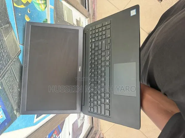 Laptop Dell Latitude 3510 8GB Intel Core i5 SSD 256GB · Photo 1