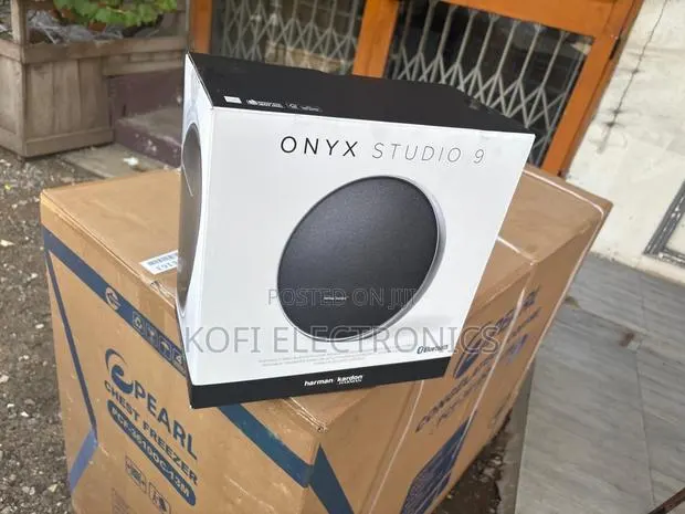 Onyx Studio 9 Refined, Power-Heavy Speaker · Photo 1