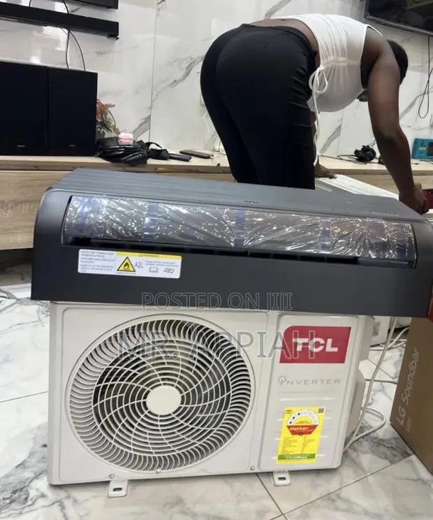 Super Affordable TCL 1.5hp R410 Inverter Mirror Black · Photo 1