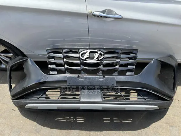 Hyundai Tucson 2021 2022 2023 Front Bumper Complete · Photo 1