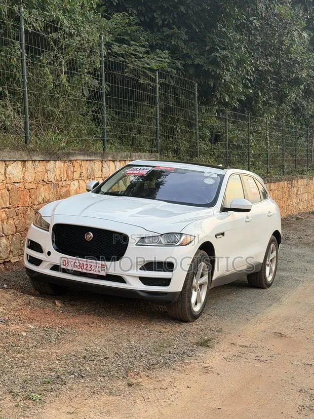 Jaguar F-Pace 35t Premium 2017 White · Photo 1