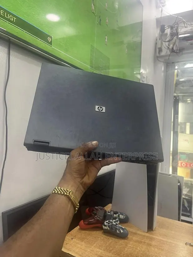 Laptop HP Compaq 6710b 3GB Intel Core M2 HDD 160GB · Photo 1