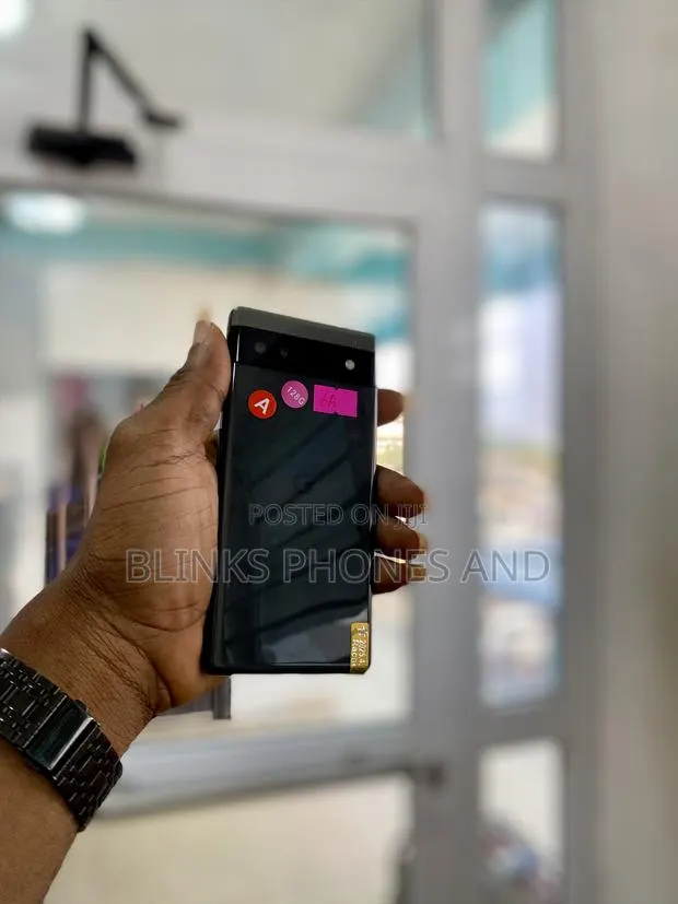 Google Pixel 6a 128 GB Black · Photo 1