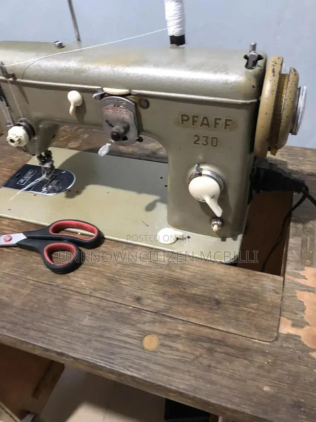 Electric Sewing Machine · Photo 1