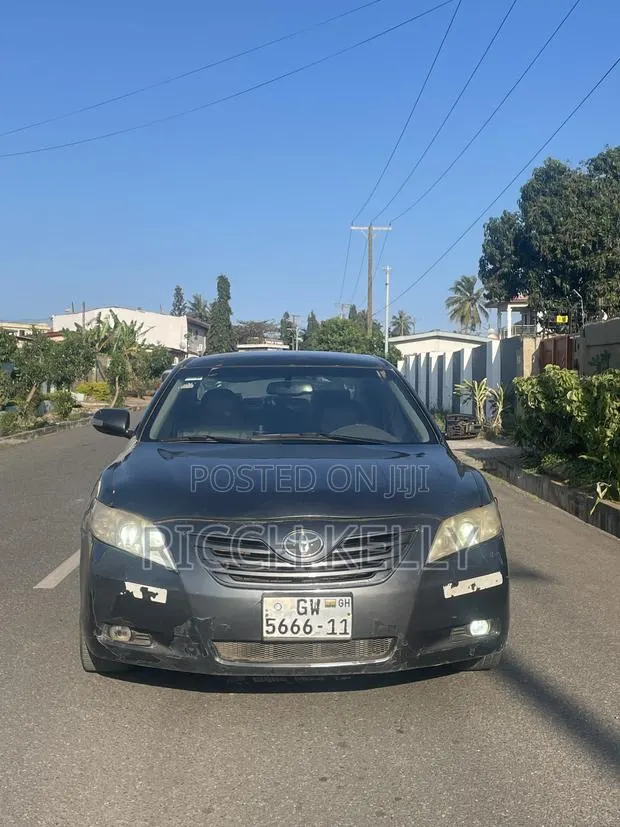 Toyota Camry SE 4dr Sedan (2.4L 4cyl 5A) 2007 Gray · Photo 1
