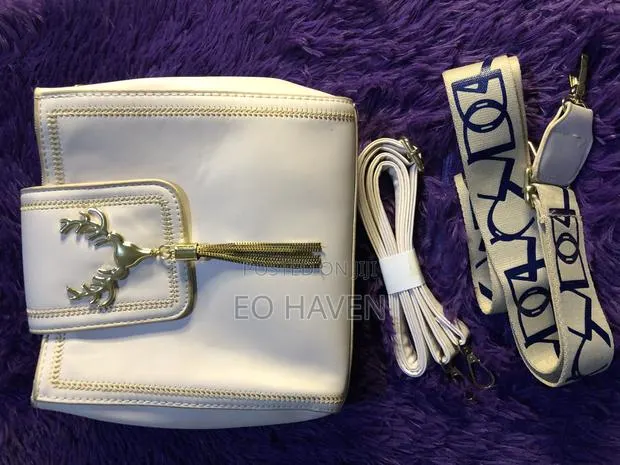 Cross/Shoulder Handbag · Photo 1