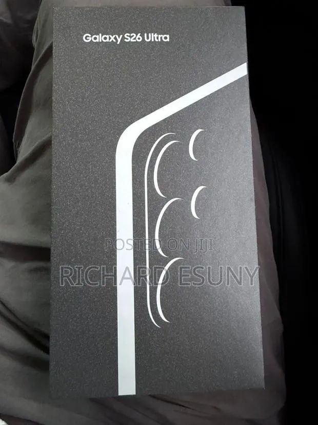 New Samsung Galaxy S26 Ultra 5G 1 TB Black · Photo 1