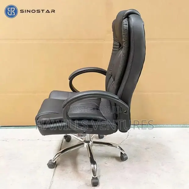High Back Executive Chair in Black Pu Leather. · Photo 1