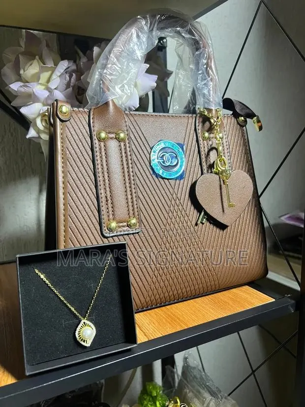 GG Embossed Structured Office Tote Bag · Photo 1
