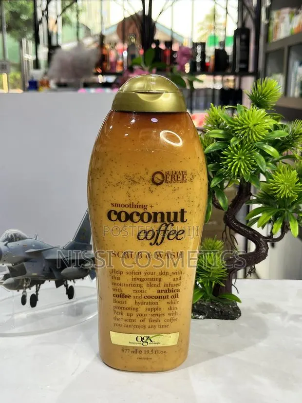Coconut Coffee Scrub and Body Wash · Photo 1
