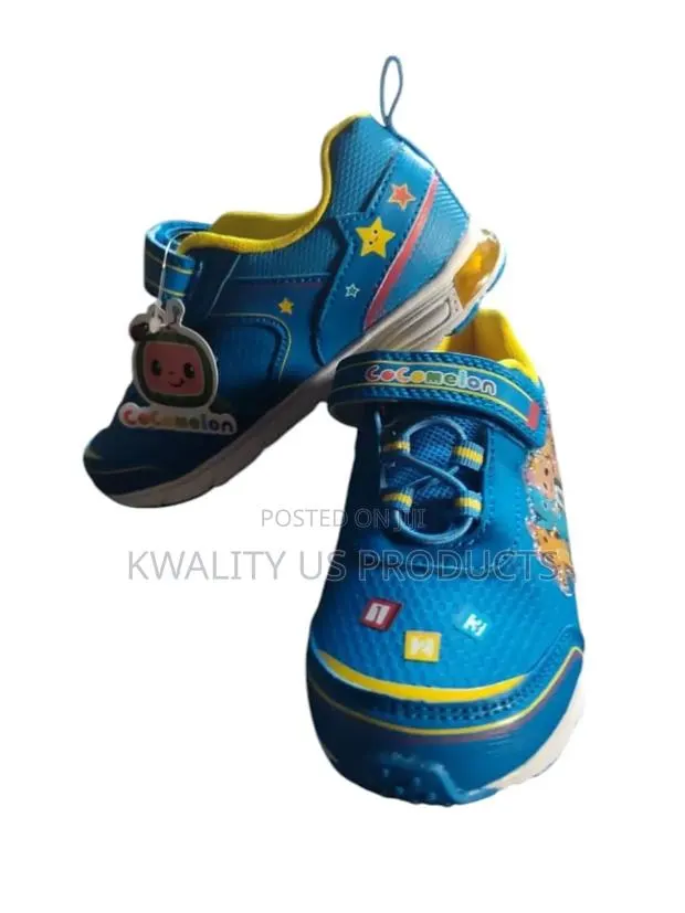 Cocomelon Boys Lighted Sneakers · Photo 1