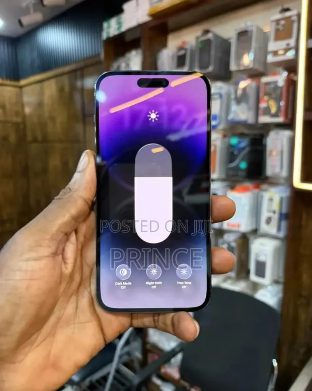 Apple iPhone 14 Pro Max 128 GB Purple · Photo 1