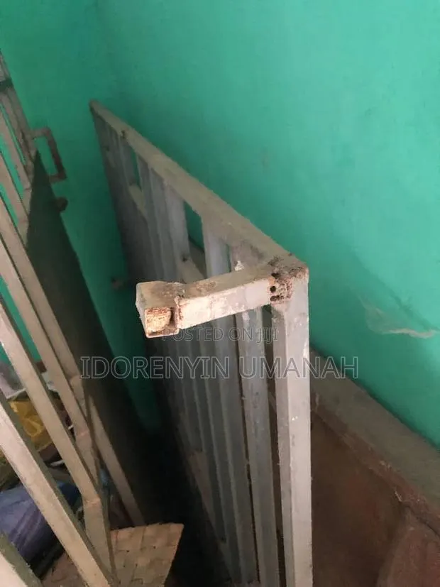 Steel Window Protector · Photo 1