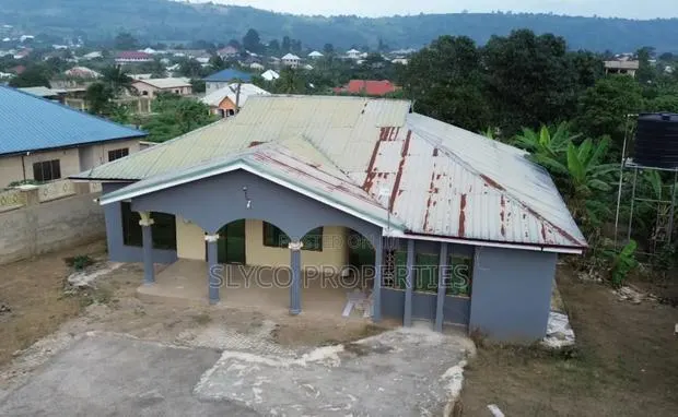 3bdrm House in Koforidua Trom, New-Juaben Municipal for sale · Photo 1