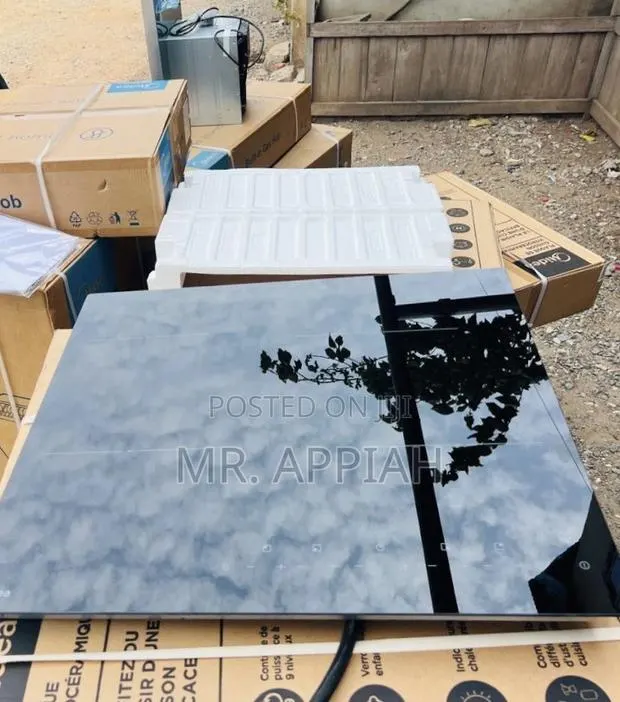 Mirror Finishing Midea 4 Electric Hob(90GQ095)Black · Photo 1