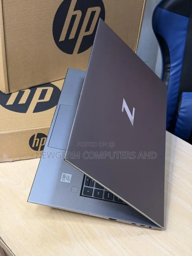 Laptop HP Zbook Studio G7 32GB Intel Core i7 SSD 512GB · Photo 1