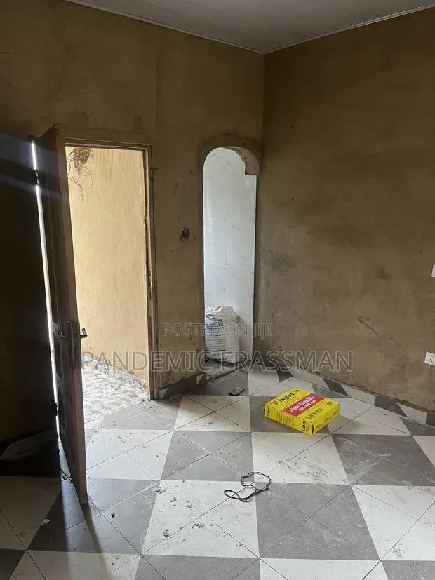 Mini Flat in Akuapim North for rent · Photo 1