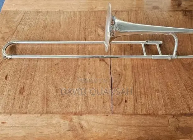 Bb Tenor Slide Trombone · Photo 1