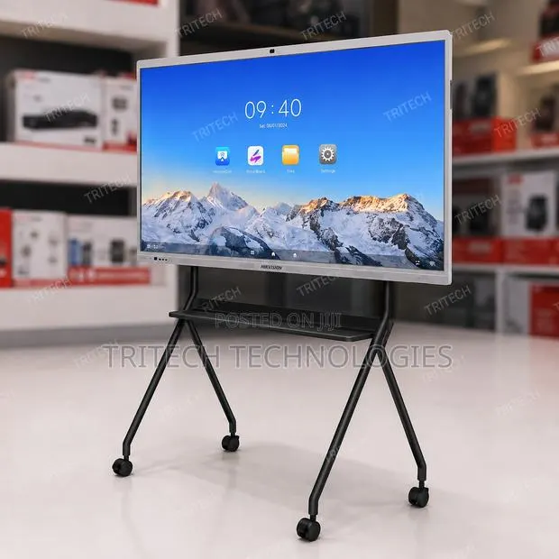 Hikvision Ds-D5c86rb/B2l 86-Inch Interactive Display · Photo 1