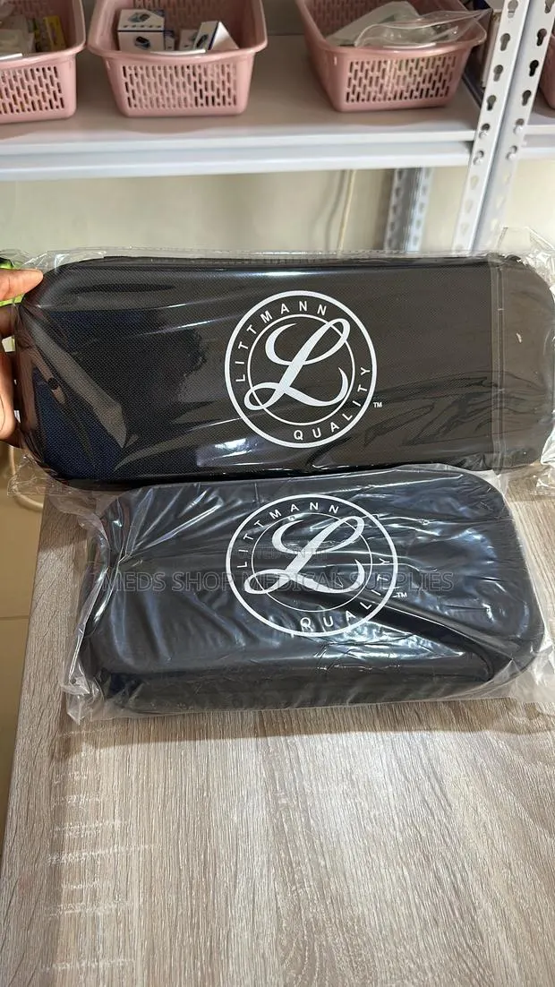 Stethoscope Case for Cardiology IV · Photo 1