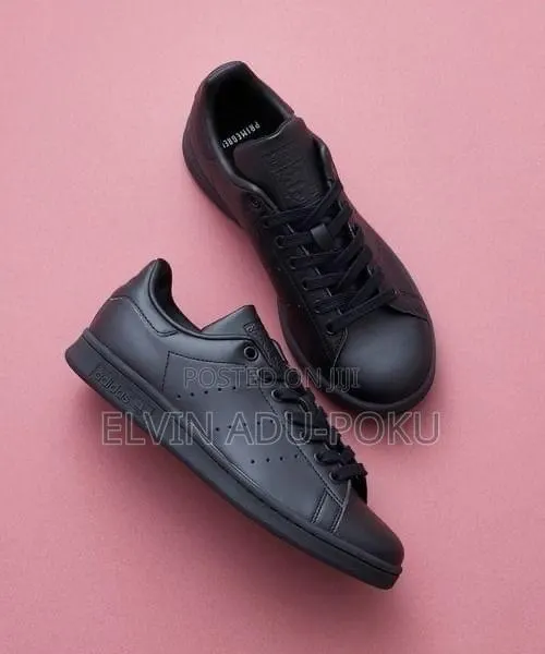 Original Adidas Stan Smith Low Sneaker in Different Colours , SWIPE >> · Photo 1