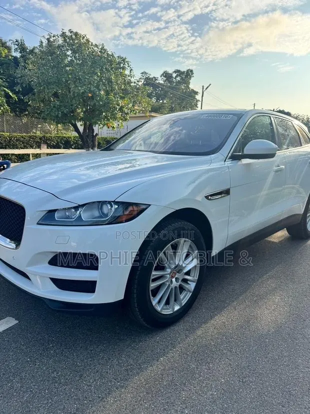 Jaguar F-Pace 35t Prestige AWD 2018 White · Photo 1
