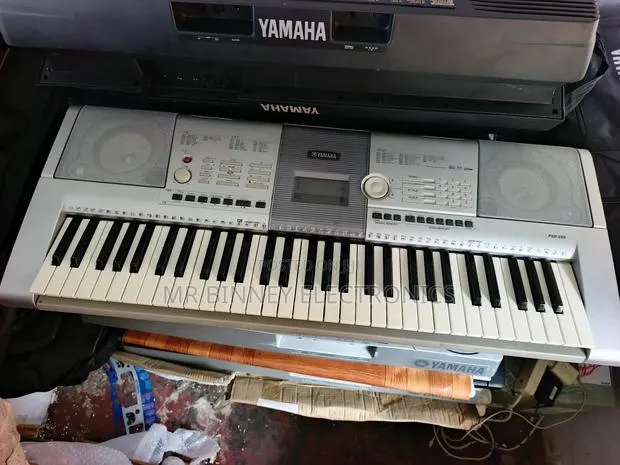Yamaha Psr295 · Photo 1