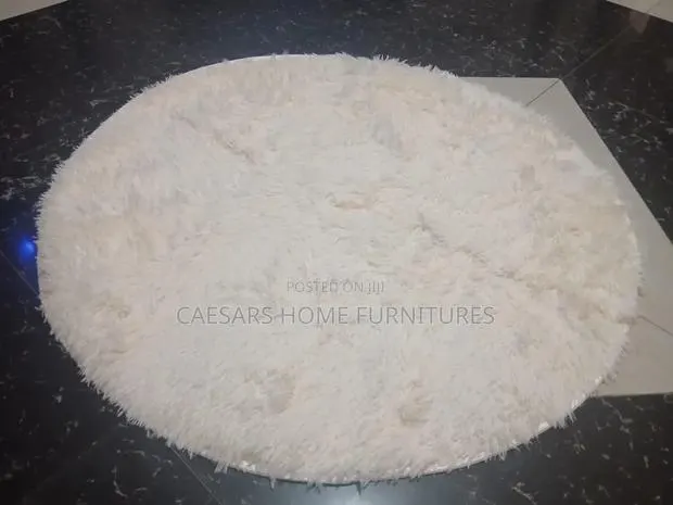 Beige Round Fluffy Shaggy Rug - Thick Soft Bedside / Center Rug · Photo 1