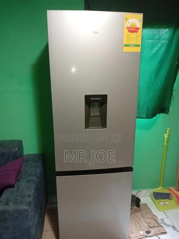TCL Fridge · Photo 1