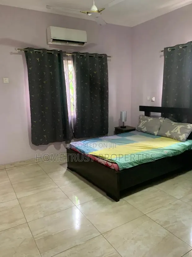 7bdrm Duplex in Botwe School, Nmai-Dzorn for rent · Photo 4