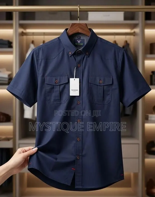 Short Sleeves Shirt · Photo 1