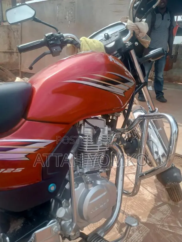 New Haojue HJ125-8K 2026 Red · Photo 1