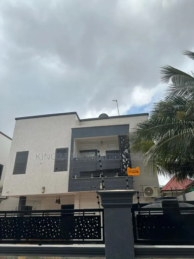 Furnished 4bdrm Duplex in Community 18, Tema Metropolitan for sale · Photo 1