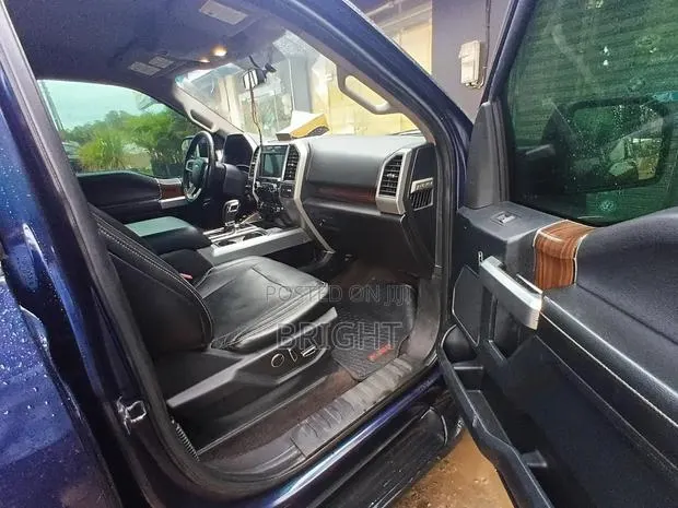Ford F-150 XLT 4x4 Regular Cab Styleside 8 ft. box 141 in. WB 2017 Blue · Photo 1