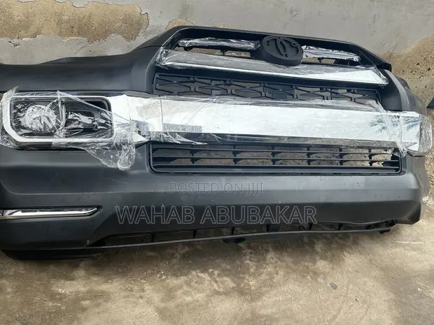 Toyota 4-Runner 2016/2022 Front Bumper Complete · Photo 1
