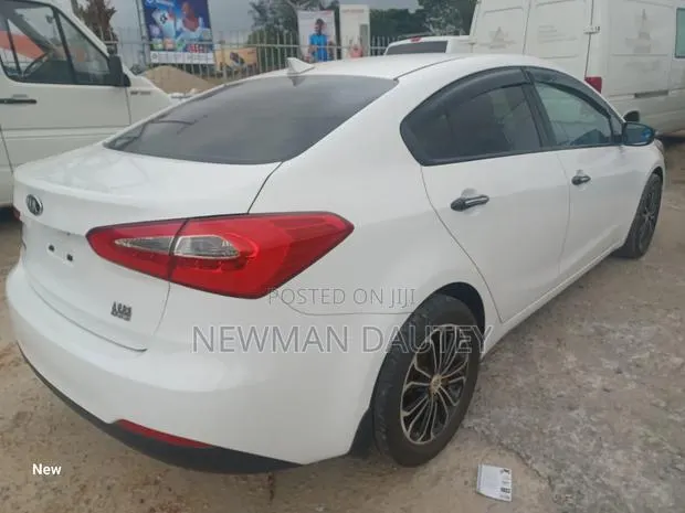 Kia Forte 2014 White · Photo 1