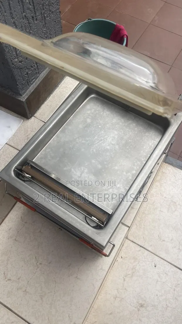 Commercial Tabletop Chamber Vacuum Sealer · Photo 1