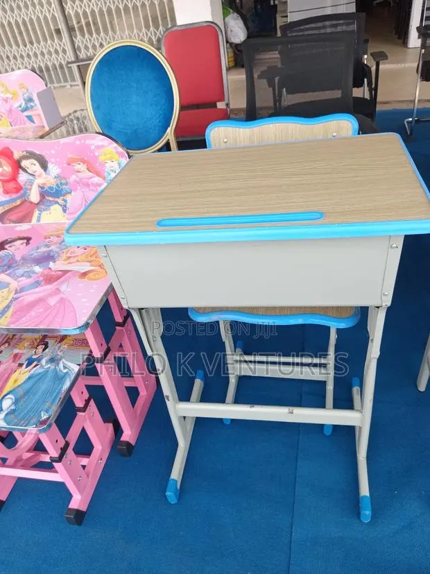 550 Desk With Storage to Keep Books · Photo 1