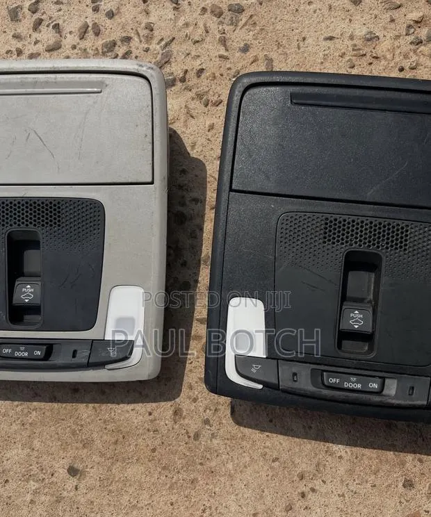 2023 Honda CR-V Sunroof Switch · Photo 1